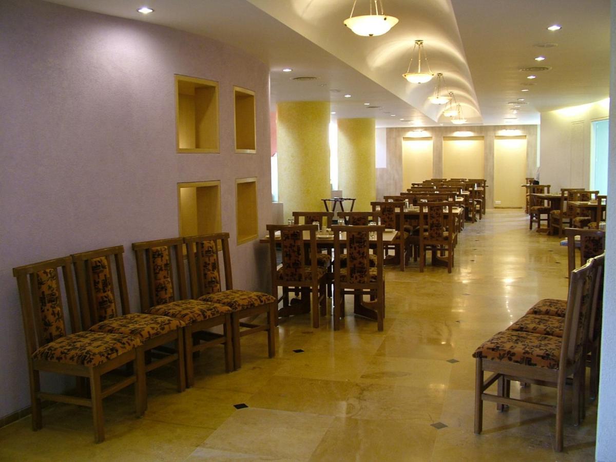 Hotel City Park, Солапур Екстериор снимка